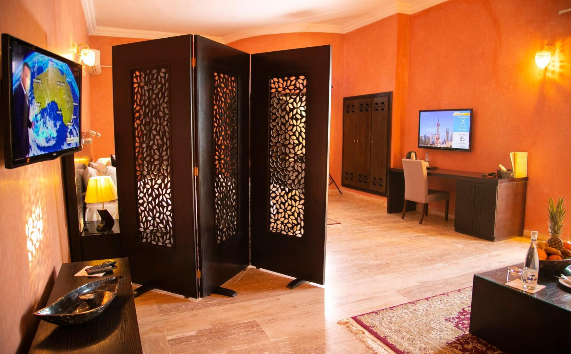 Palais Du Desert Hotel & Spa แอรฟูด ภายนอก รูปภาพ